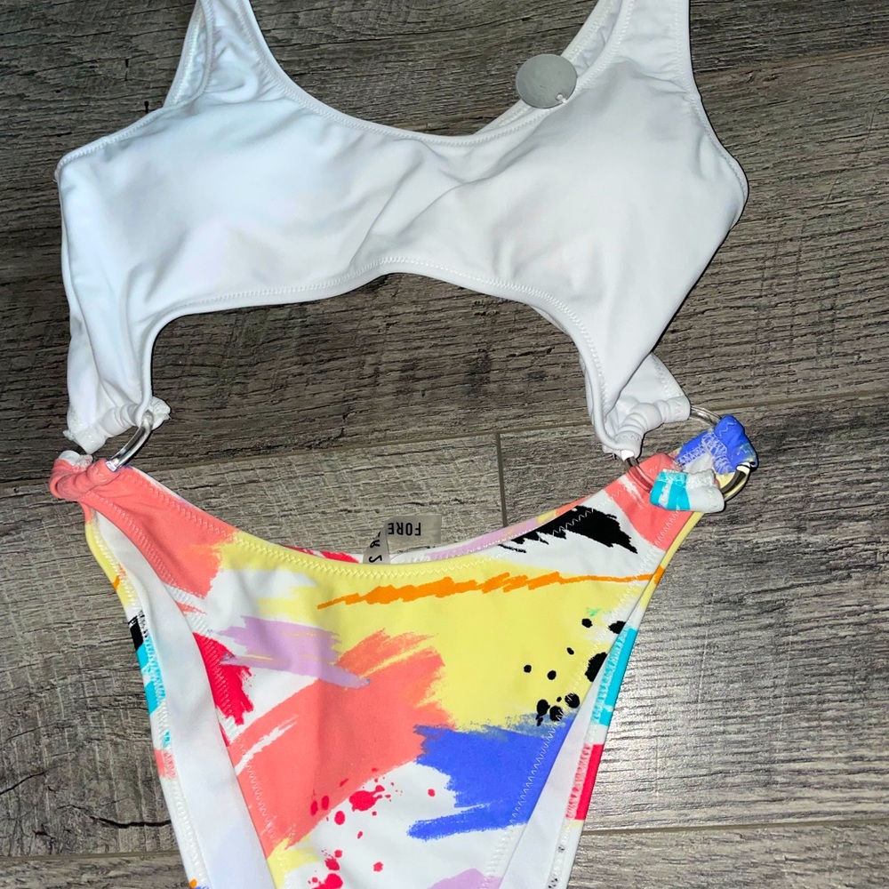 Forever 21 cut out bikini with matching scrunchie